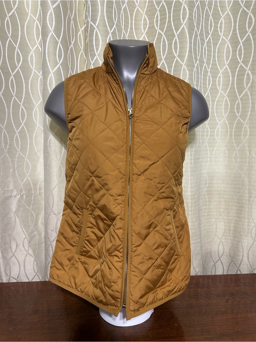 Old Navy Quilted Puffer Vest in Mustard Yellow